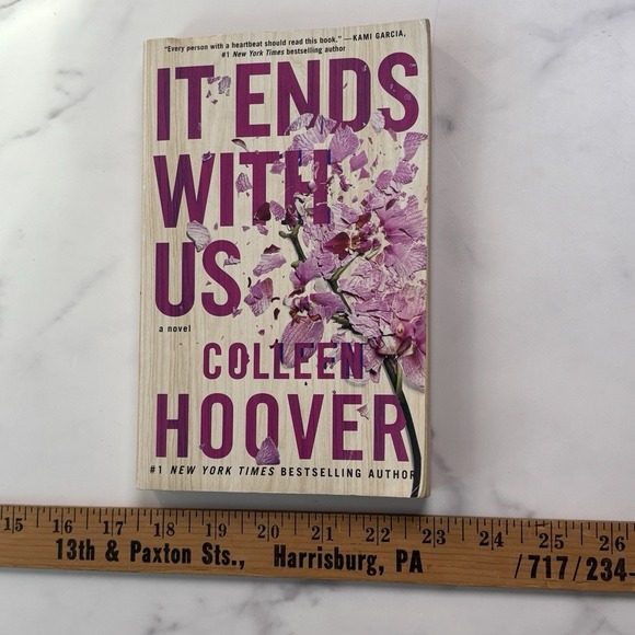 It Ends with Us by Colleen Hoover (2022, Trade Paperback) - Picture 9 of 9